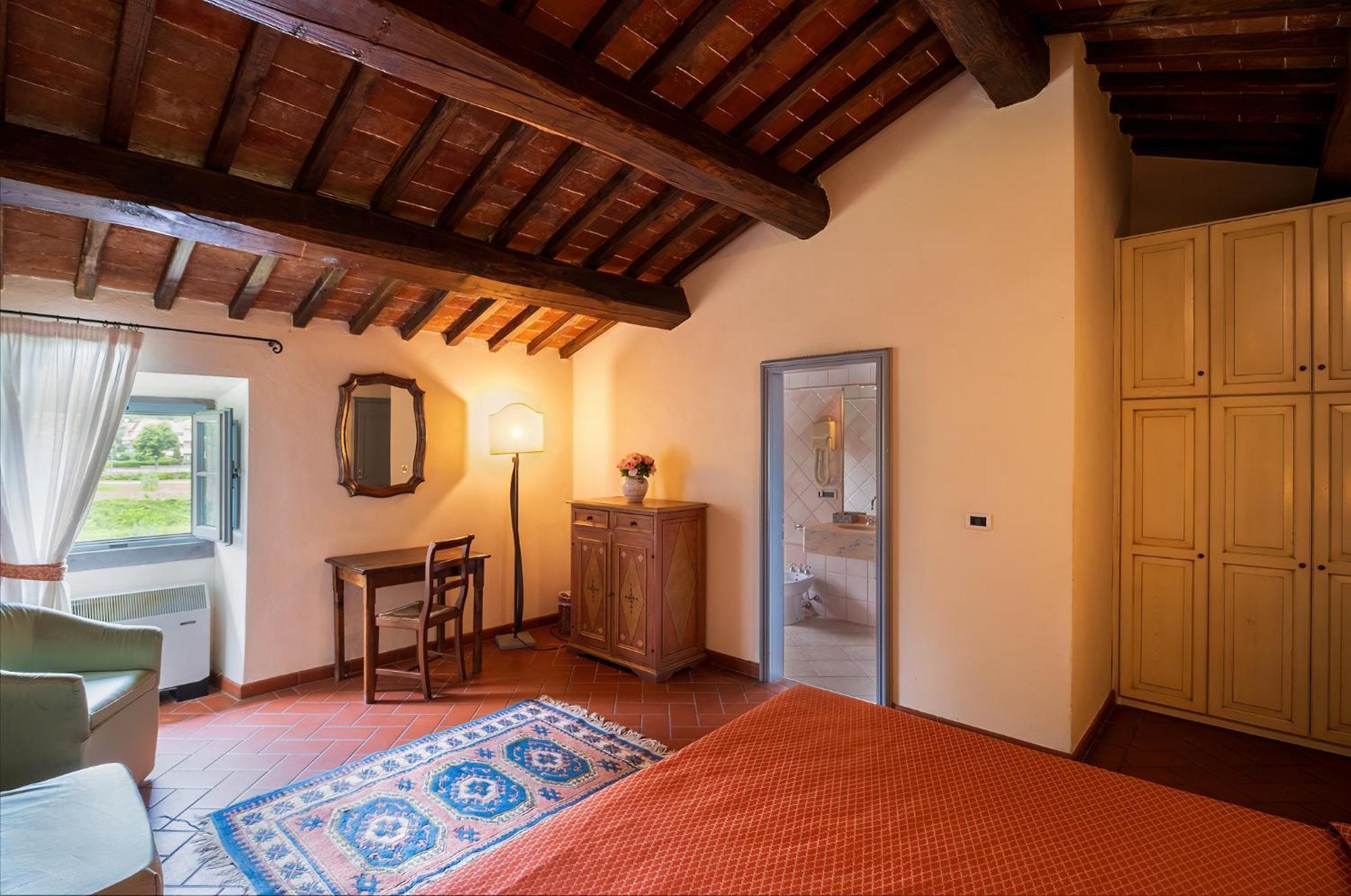 Santa Flora By Posarellivillas Capolona Exterior photo